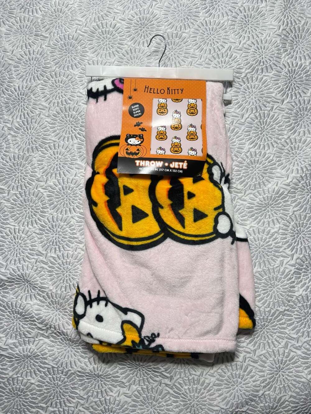 Hello Kitty Halloween Pumpkin Throw Blanket Pink 46x60